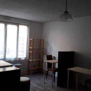 Open Space  1 poste Coworking Rue Emile Morlot Charly-sur-Marne 02310 - photo 1